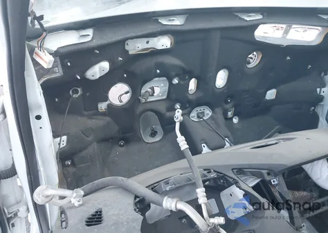 2017 Hyundai Veloster из США, поврежденный, VIN KMHTC6AD2HU312538